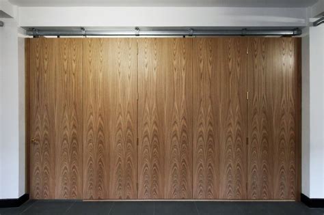 Ceiling track room divider kits come with everything needed to create and separate space in minutes. Floor-to-ceiling oak veneer room dividers with partition ...