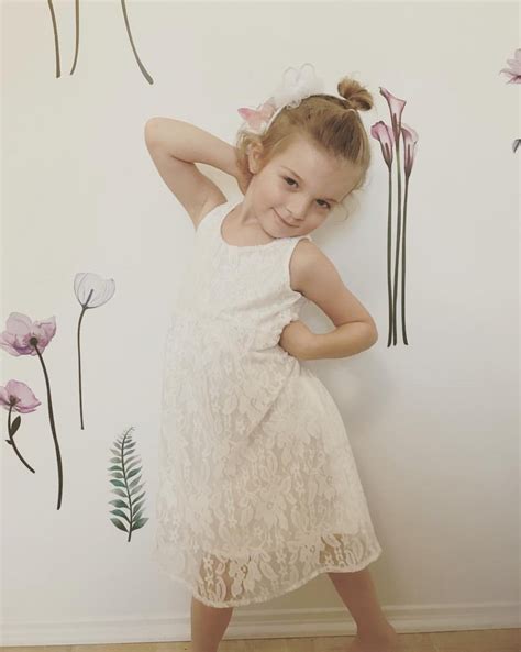 White Stretchy Lace Empire Waist Sleeveless Day Mommy And Me Dress