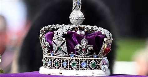 How Much Is The Queens Crown Worth History Of Imperial State Crown
