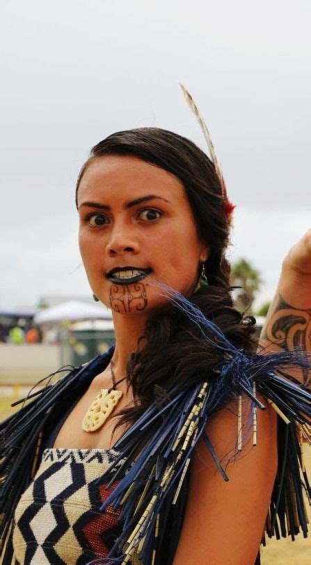 Traditional Chin Ta Moko On Maori Girls Maori Tattoo Maori People Maori