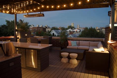 Rooftop Deck With Landscape Lighting Bbq And Outdoor Heater Lakeview Chicago Urban