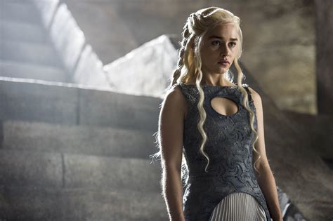 Emilia Clarke Critica Quem Assiste Game Of Thrones Apenas Pelas Cenas