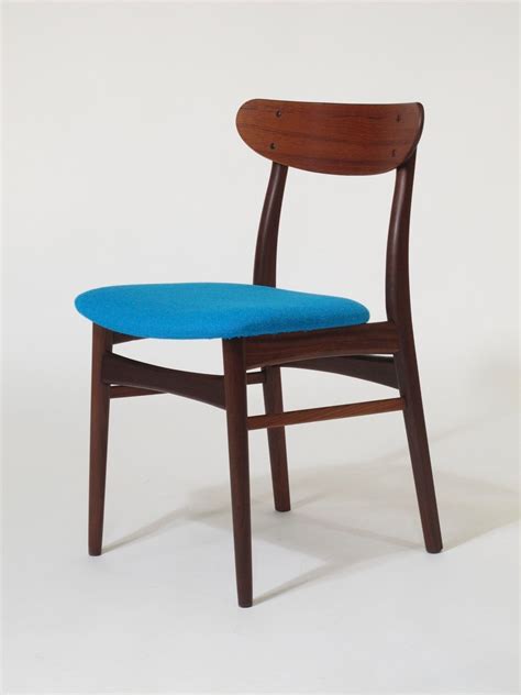 Our modern classic dining and side chairs cover the greats such as charles & ray and harry bertoia. Six Mid-Century Dining Chairs at 1stdibs