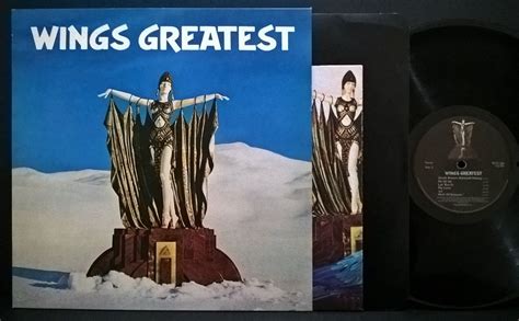 Wings Greatest Hits Lp And Poster 13282 Uk Music