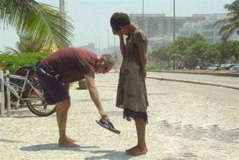 45 Random Acts Of Kindness That Will Restore Your Faith In Humanity