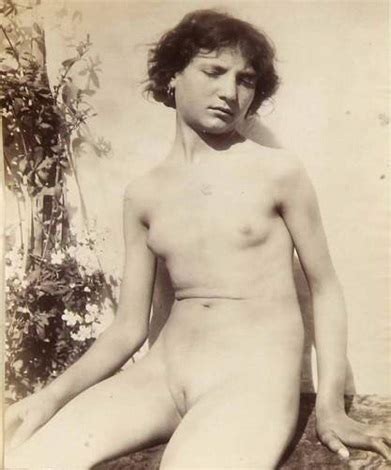 Jeune fille nue par Guglielmo von Plüschow sur artnet