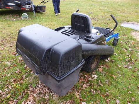 New Holland Mz16h Zero Turn Mower Ncs Geni Lift Atvs And Trapping 2015