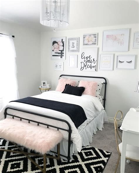 Red, black and white wallpaper patterns, wall decorating ideas, paint colors and teens room decorations in black and white look beautiful with any other color. Pin on Kids Bedroom decor ideas