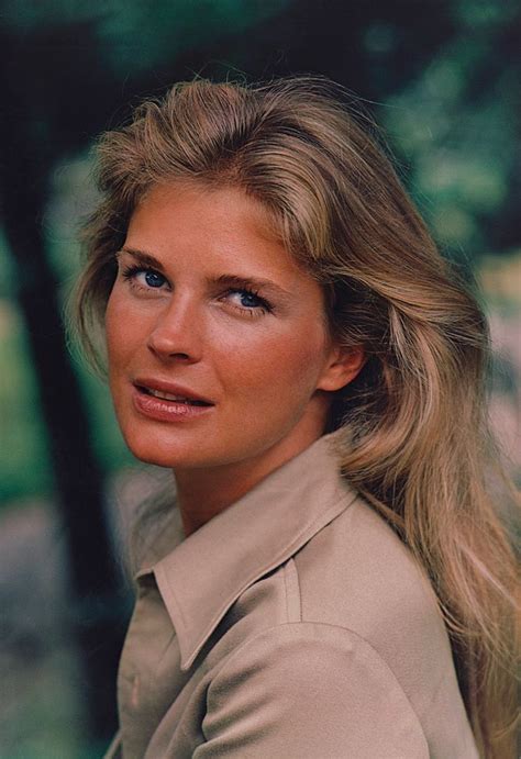 See The Most Iconic Hairstyle From The Year You Were Born Candice Bergen 70s Hair Glamour
