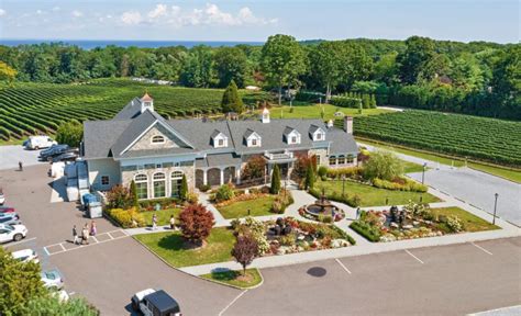 Long Island Wine Long Island Wineries Hotels Events