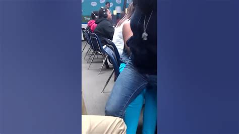 Girl Twerking In Class Smh Youtube