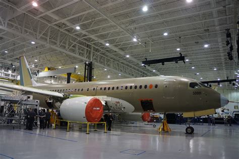 Bombardier S Cseries Rocks And Rolls Out Part 2 Airlinereporter
