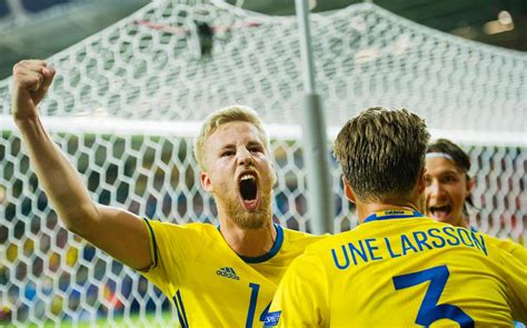 Tre av de fyra senaste mötena har innehållit mer än 50 mål. Sverige tappade segern mot Polen | Hallandsposten