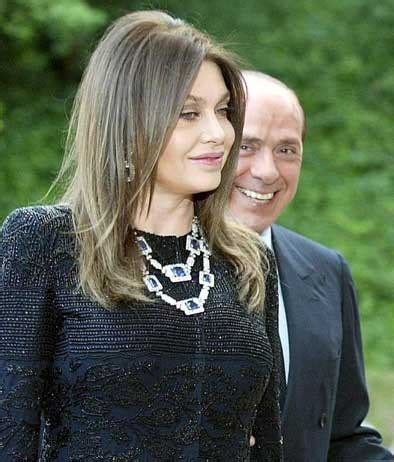 È nato il primo figlio di luigi berlusconi , figlio del leader di forza italia, e federica fumagalli. Silvio Berlusconi e Veronica Lario, quando era amore… Foto ...
