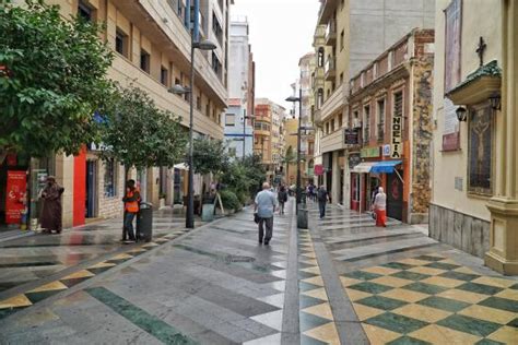 A partir del jueves 13 de mayo la biblioteca pública de estado, amplia su aforo, adaptándose a las nuevas normas del decreto sobre medidas anticovid, promulgado por la ciudad autónoma de ceuta (aforo al 50%). Le Maroc cherche-t-il à mettre fin aux enclaves de Ceuta ...