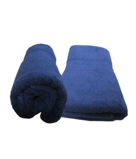 For extra points, the designers have thrown in a navy bath towel another way to add navy blue into your bathroom is to paint the cabinets or vanity. MB Towel Set of 2 Cotton Bath Towel - Navy & Blue - Buy MB ...