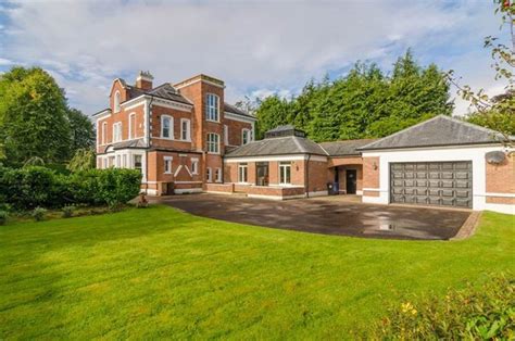 Check Out Stunning House For Sale In Belfasts Malone Park
