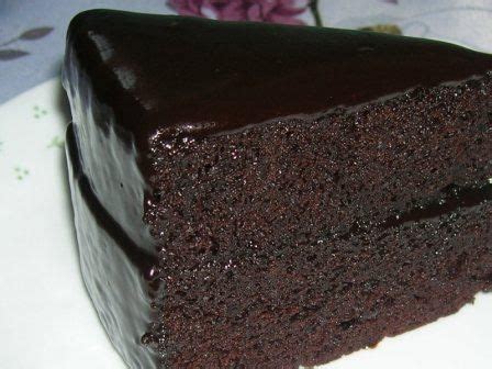 Buat topping mudah coklat di atas dapur lepas tu siram ja ke atas bahagian kek, nampak sangat terliur kan dengan topping coklat meleleh jom kita tengok resepi dan cara buat mudah kek ini. Pin on Resepi Kek Coklat