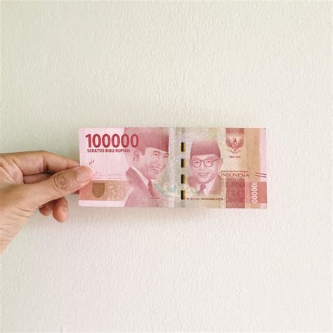 Uang 100 Ribu Rupiah Newstempo