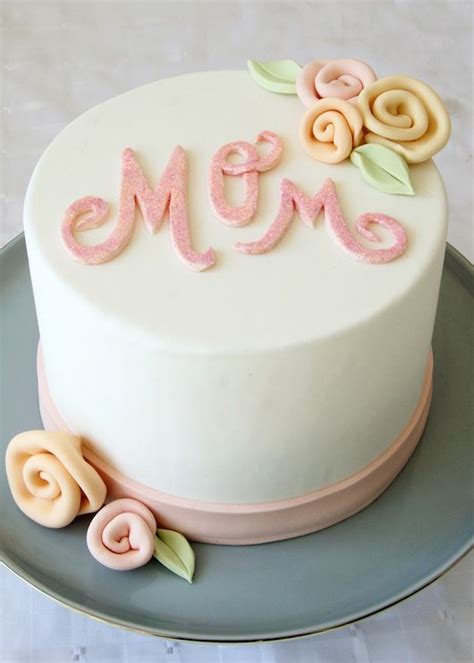 Happy birthday cake with name and photo. Mom :) | Birthday cake for mom, Small birthday cakes ...