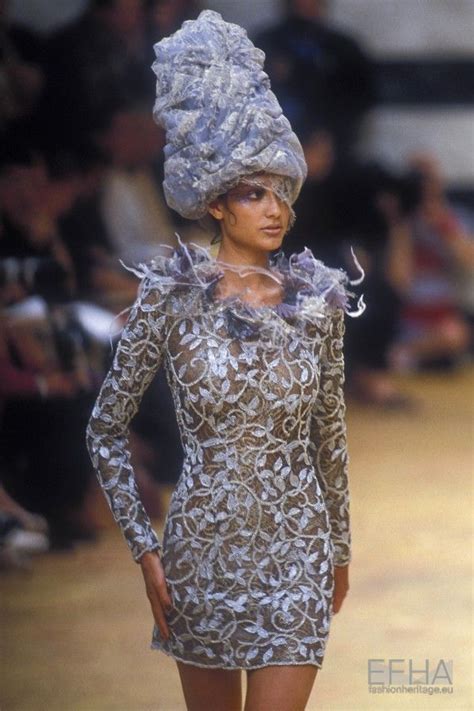 Emanuel Ungaro Autumn Winter 1997 Couture Унгаро Эмануэль