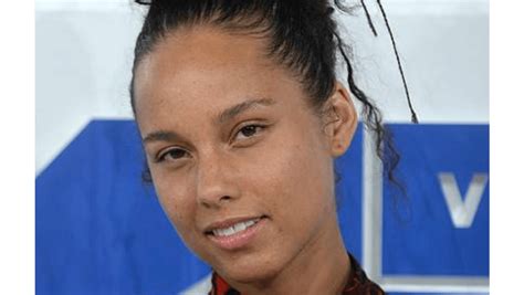 Alicia Keys To Release New Book 8 Days