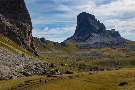 Overlooking Hikers On Trail Cortina Dolomites Wilderness Travel Blog