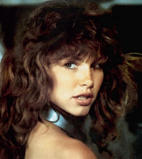 Tawny kitaen, who appeared in a variety of tv shows and in music videos for the band whitesnake in the 1980s, and who had a rocky marriage to baseball pitcher chuck finley, died at. Tawny Kitaen, dziewczyna z teledysku Whitesnake: 'Tekst ...
