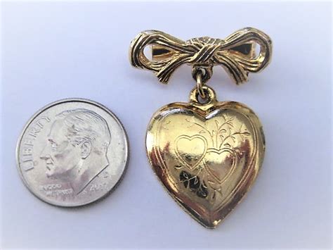 Bow And Heart Pin