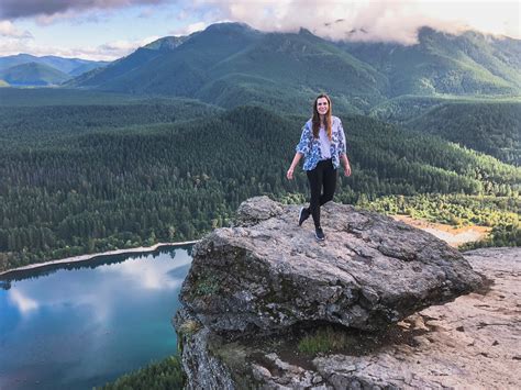 Washington Rattlesnake Ledge Hike Moderately Adventurous