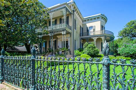 On average, there are 150 lake homes for sale on lake eufaula, and 100 lake lots and parcels. An Iconic House in New Orleans, Which Saw a 10-Year ...