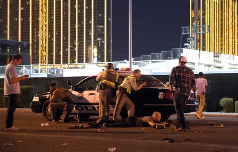 Republic Broadcasting Network Las Vegas Gunman Shot Security Guard A Full Six Minutes Before