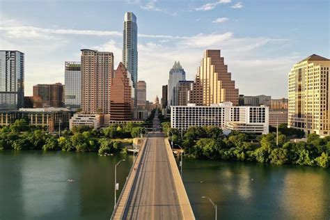 15 Famous Texas Landmarks To Plan Your Road Trip Around