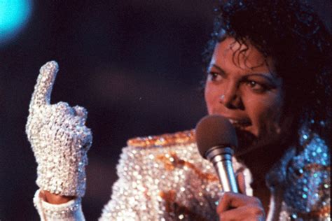 Michael Jackson 84 Victory Tour Glove Sells For 190k