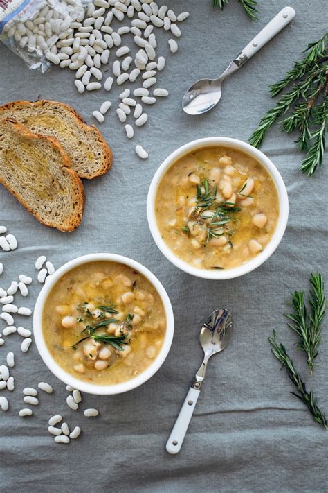 Add salt, cumin, oregano, black and cayenne pepper and cook 2 minutes. Slow Cooker Cannellini Bean Soup with Fresh Rosemary - A ...