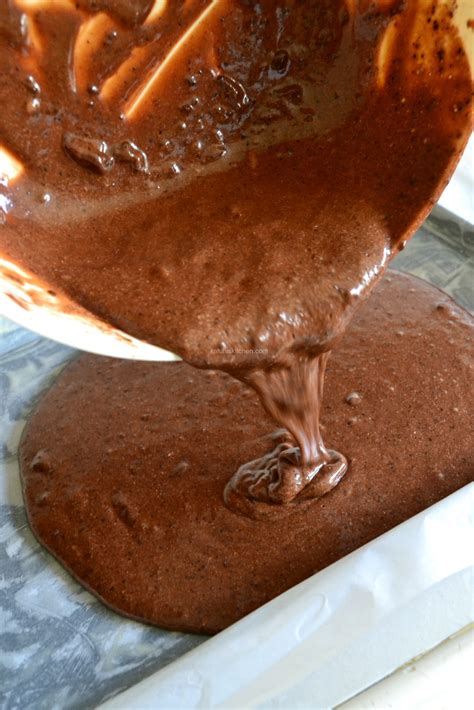 Carrefour describes this kenya as coffee with fruity acidity in the aroma and extremely intense and aromatic taste. Chocolate Swiss Roll with Rum Whipped Cream Filling