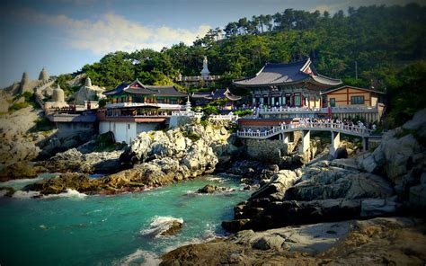 Busan Travel Guide Featuring Cultural Highlights