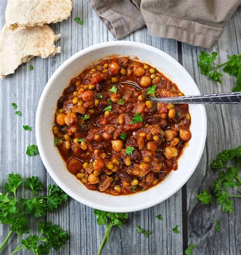 Hearty Slow Cooker Three Bean Stew With Cocoa Recipe