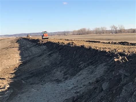 Corps Returns Entirety Of Missouri River Levee System L 611 614 To Pre
