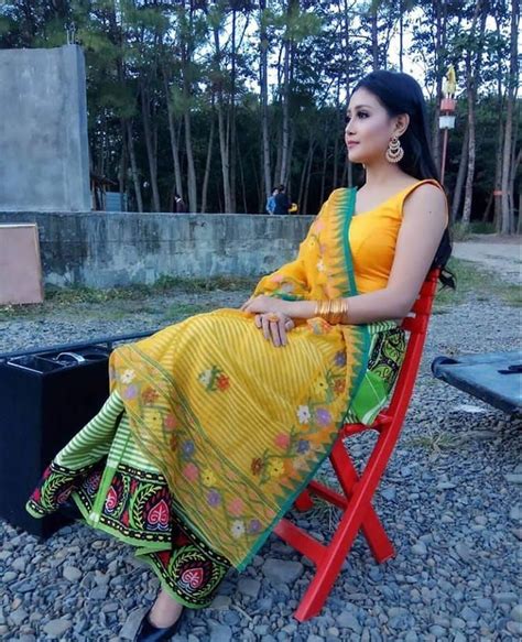 manipuri girl traditional dresses asian outfits beautiful actresses