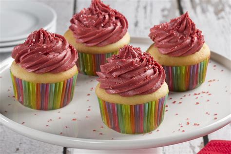 The most amazing red velvet cake recipe is moist, fluffy, and has the perfect balance between acidity and chocolate. Red Velvet Frosting | MrFood.com