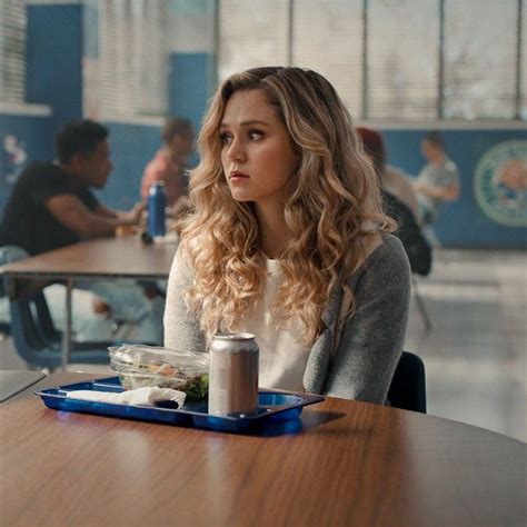 Brec Bassinger As Courtney Whitmorestargirl Courtney