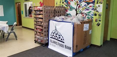 The Halal Food Banks Keeping Americans Heads Above Water