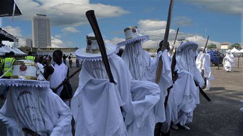 Since then, easter festivals have been a festival observed by christian faithfuls all around nigeria. "Eyo Festival's'' early morning showers: Signs of peace ...