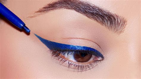 See How Different Eyeliner Colors Can Completely Change Your Look