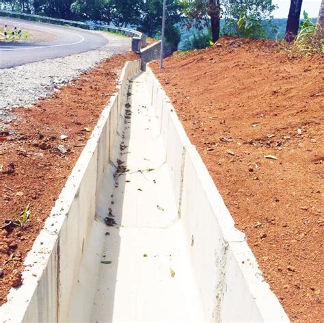 Keterangan mengenai ukuran u ditch diatas dengan contoh ukuran 40 x 40 x 120 atau sekiranya dijabarkan adalah lebar 40 cm dengan tinggi 40 cm dan memiliki panjang 120 cm. Harga Saluran Beton U Ditch Area Dawuan Timur Karawang ...