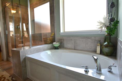 Interior Design Ideas And Home Decorating Inspiration Bathroom Designs
