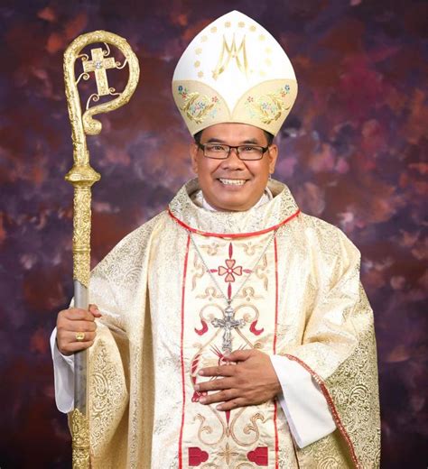 Kelas yang lebih tinggi terdiri dari keturunan harun, bertugas sebagai imam. Uskup Agung Medan Kornelius Sipayung OFM Cap Positif ...