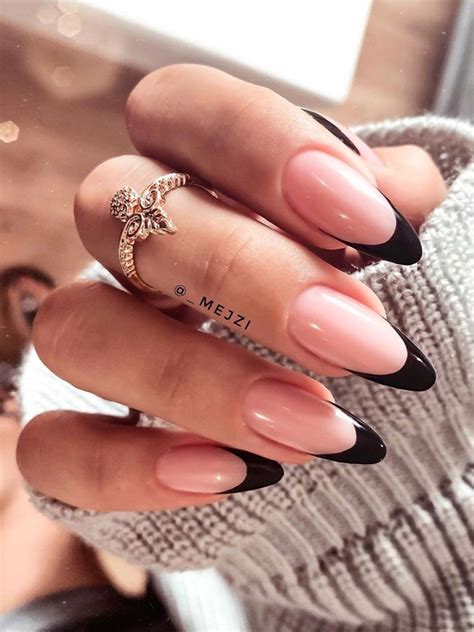 Stunning Modern French Manicure Ideas For Almond Acrylic