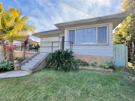 8 Tennent Road Mount Hutton Nsw 2290 Au